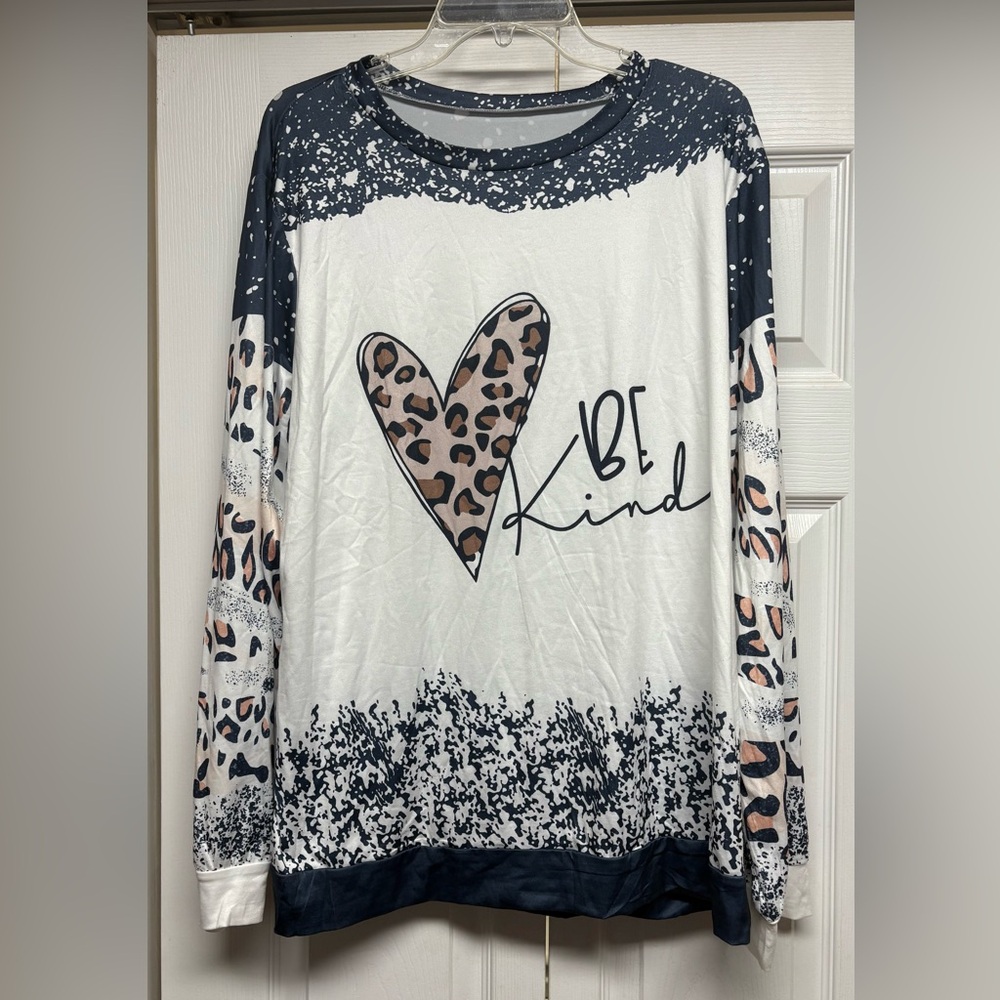 Leopard Heart Long Sleeve Top